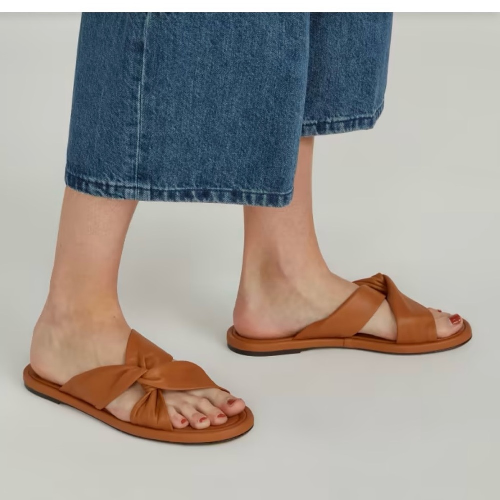 Everlane Tan Leather Knot Slide Sandals